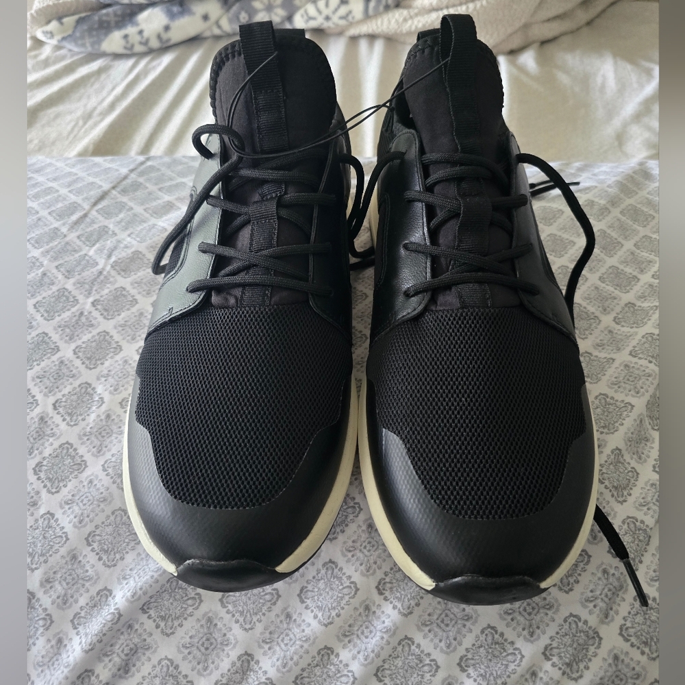Black Men's Sneakers